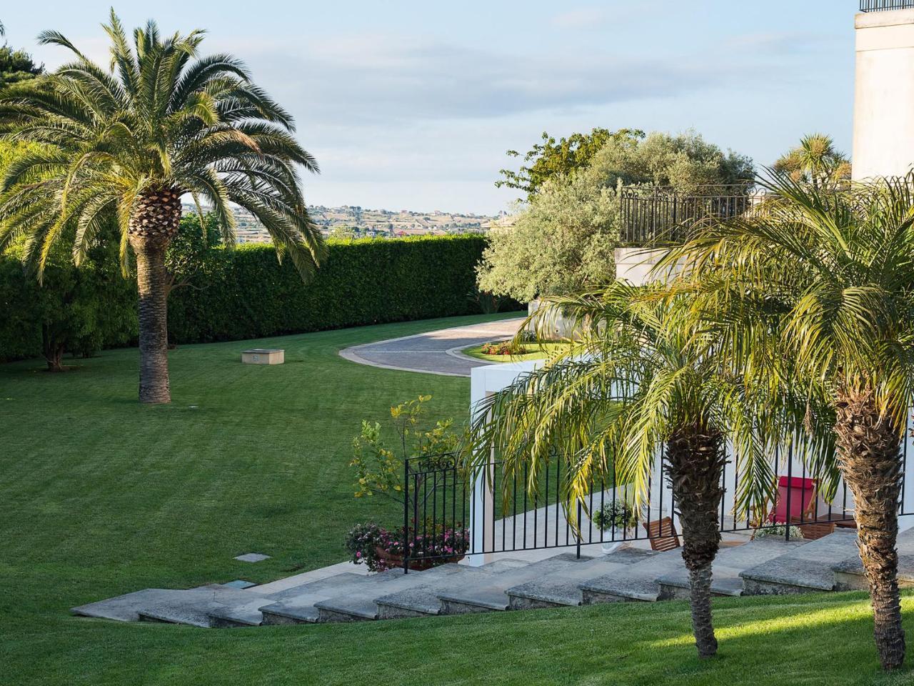 Terranova Hotel Modica Exterior photo